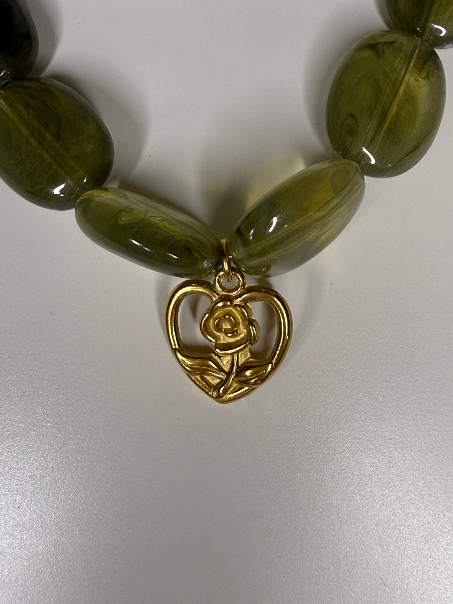 Olivia ketting olijf