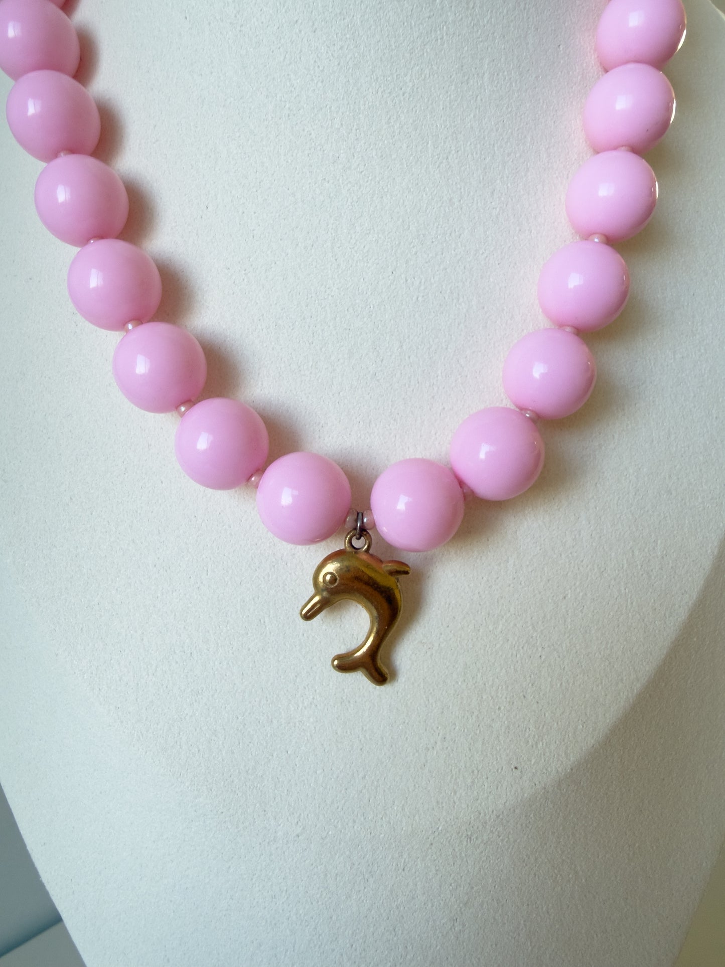 Isla ketting licht roze met dolfijn